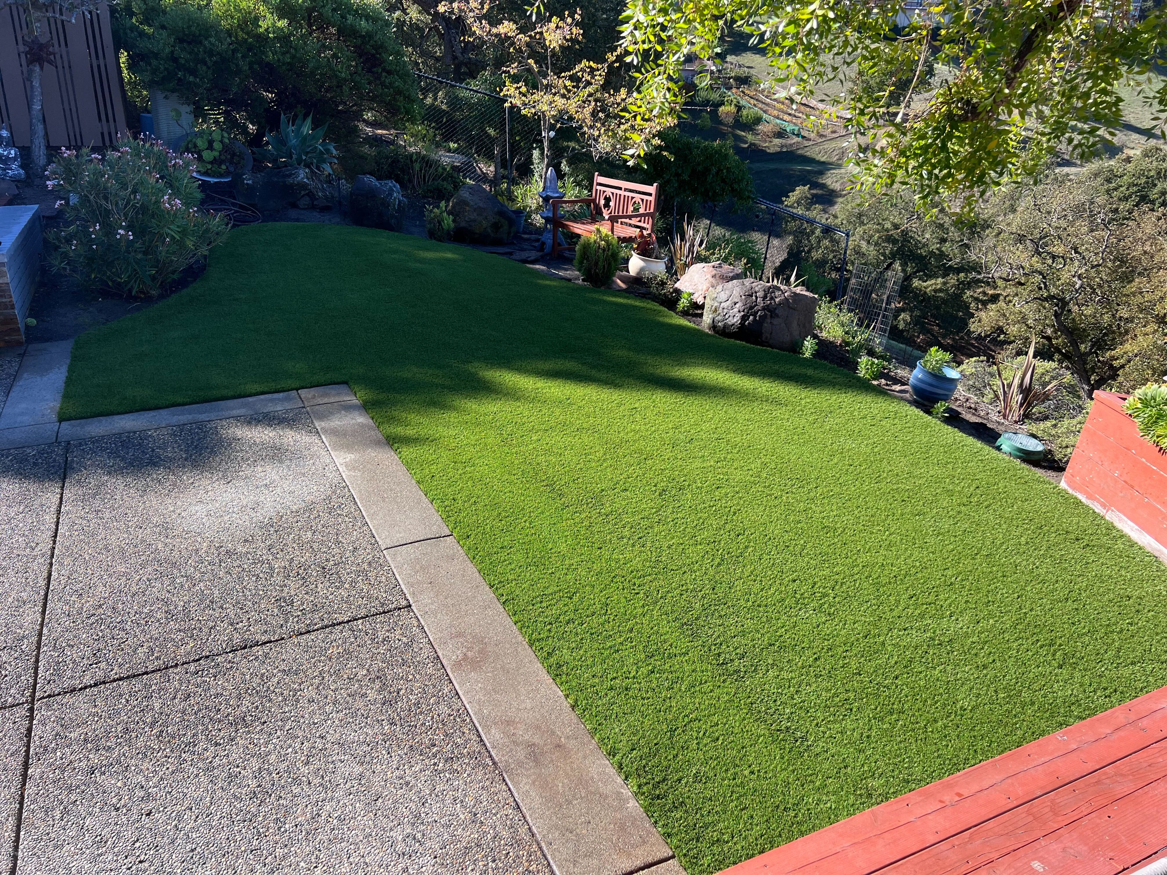 fg-pavers-and-turf-alamo-turf-installations-after-07.jpg Edging and synthetic turf junction—Alamo project.