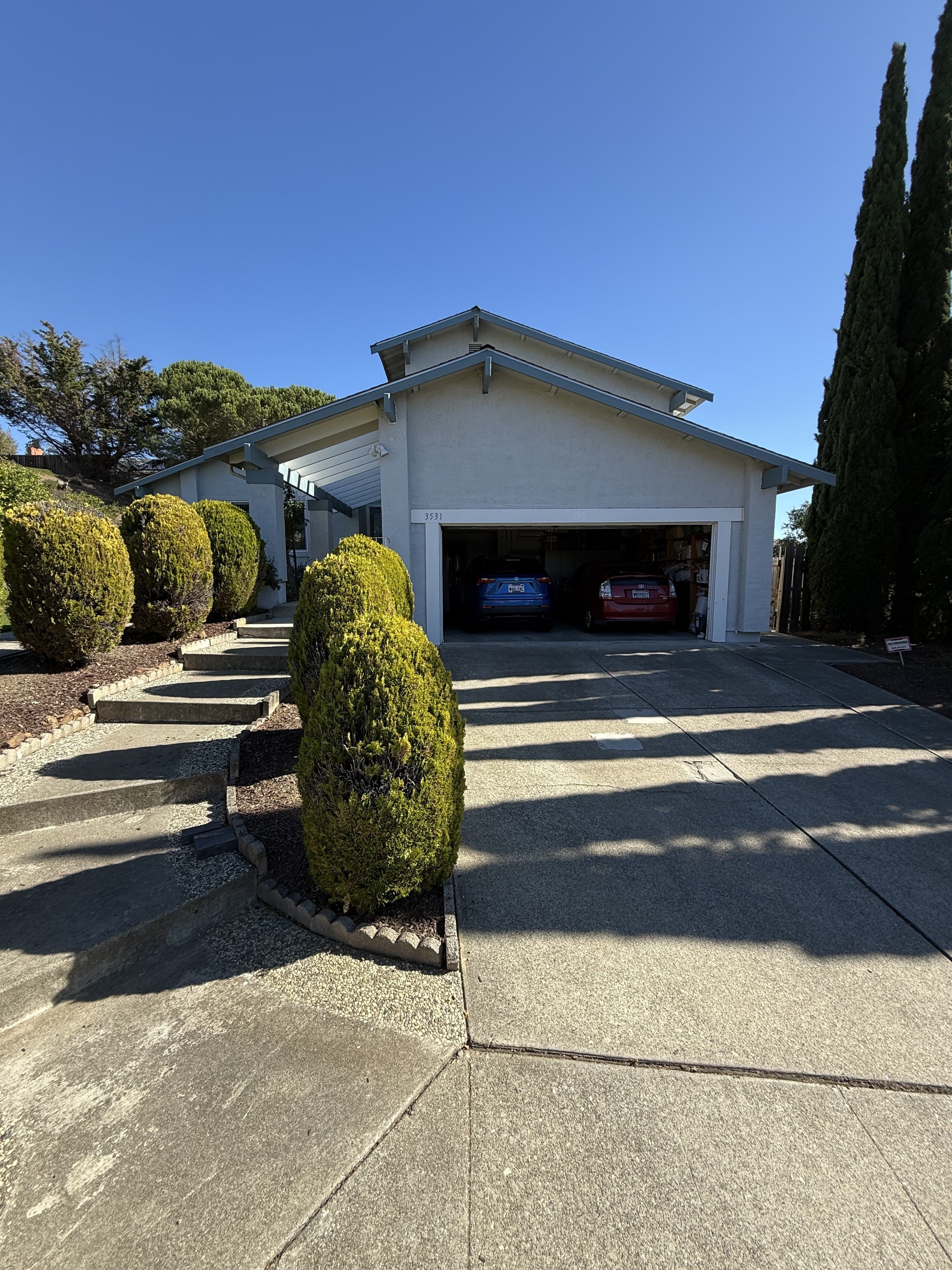 fg-pavers-and-turf-hayward-driveway-walkway-lighting-before-81.jpg Clay brick border color check — progress