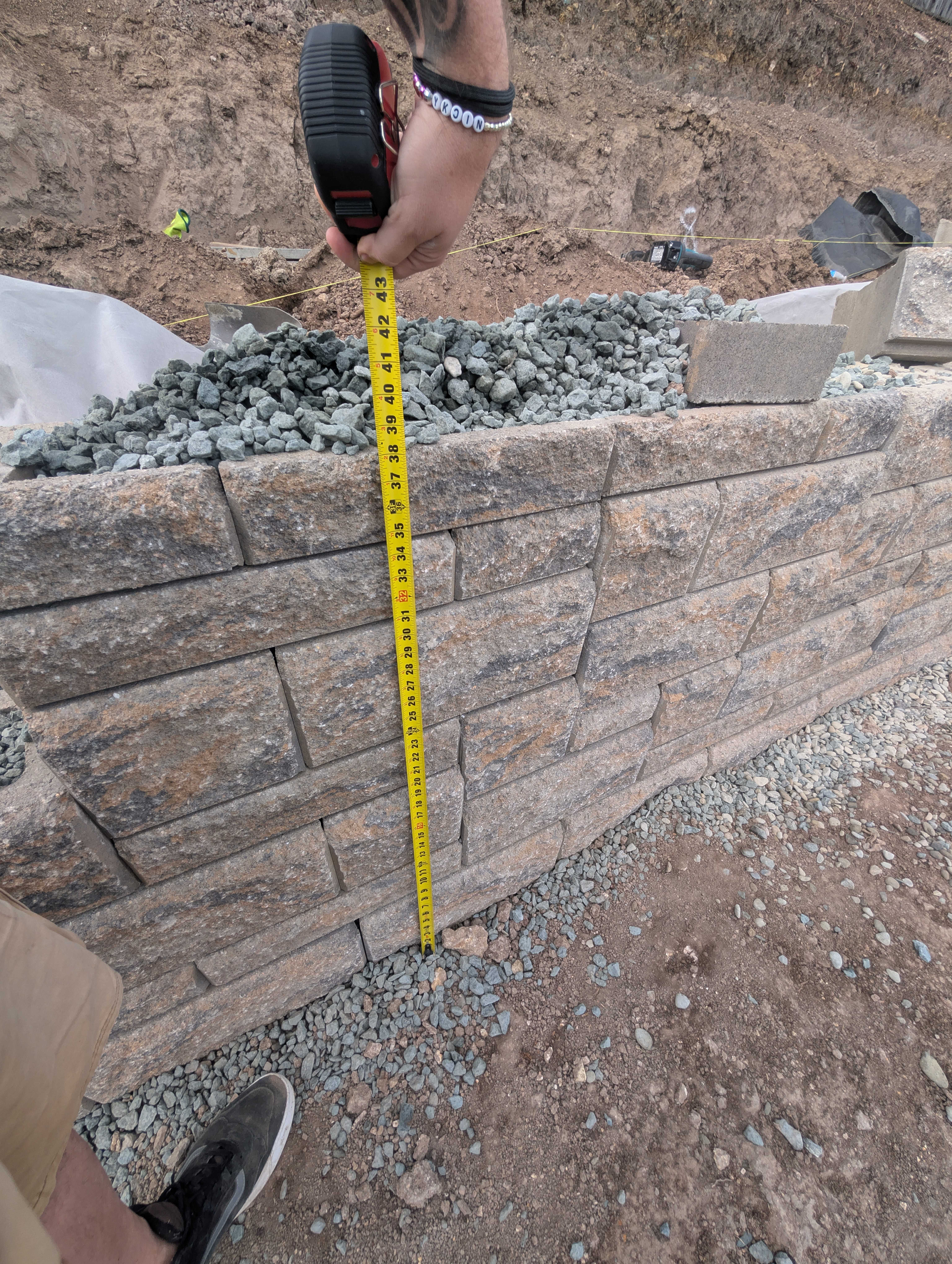 fg-pavers-and-turf-san-jose-retaining-walls-pavers-lighting-progress-83.jpg Base course bedding and compaction—progress.